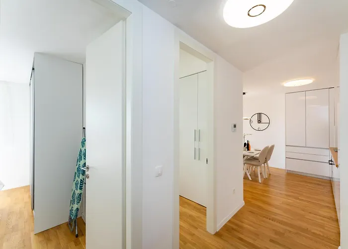 Dalmatian Breeze Brodarica (Zadar)