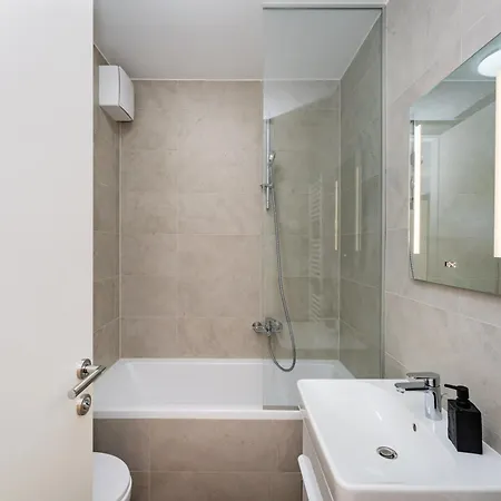 Dalmatian Breeze Apartament *