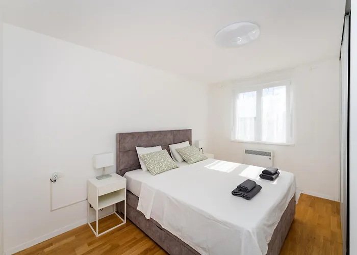 Dalmatian Breeze Апартаменты Brodarica (Zadar)